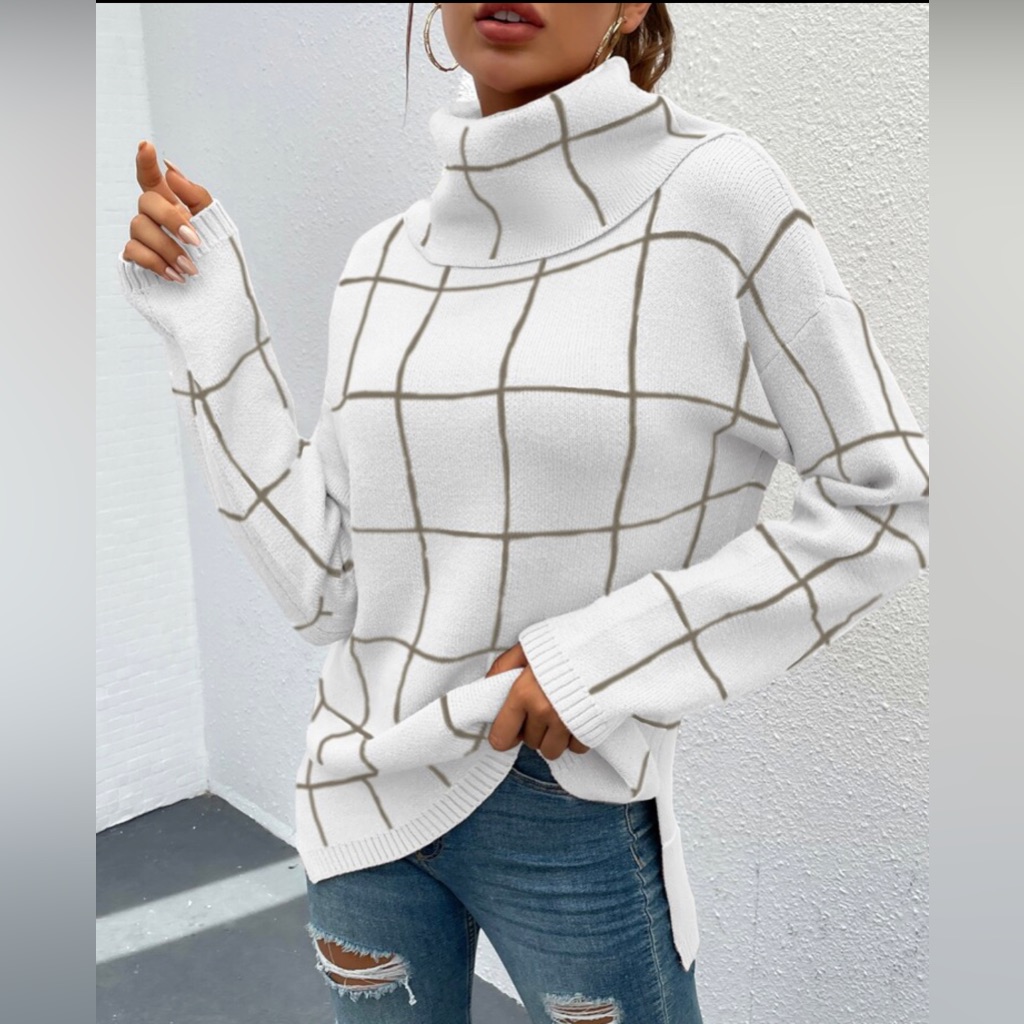 Grid Pattern Turtleneck Sweater